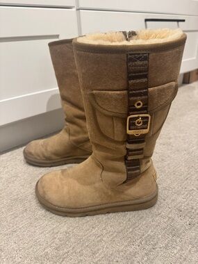 UGG Chestnut/Tan Suede Shearling Cargo Boots with Buckle Detail
